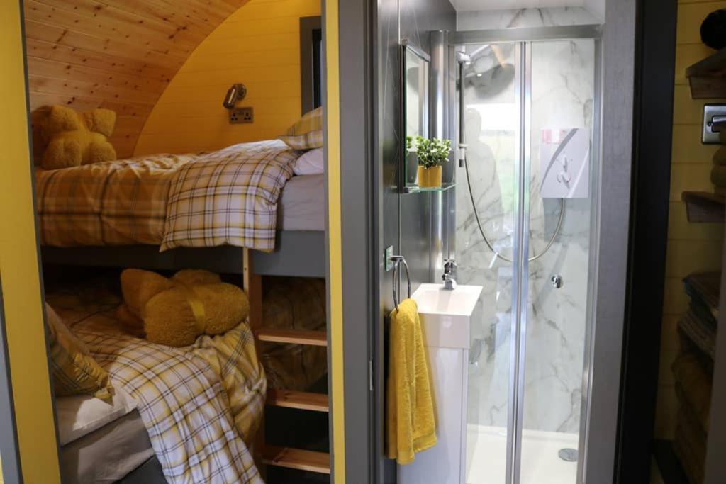 Glampods Glamping Pod - Meet Highland Cows And Sheep Elgin Villa Esterno foto